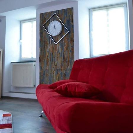 Zsizelle Rezidence Appartamento Braşov Esterno foto